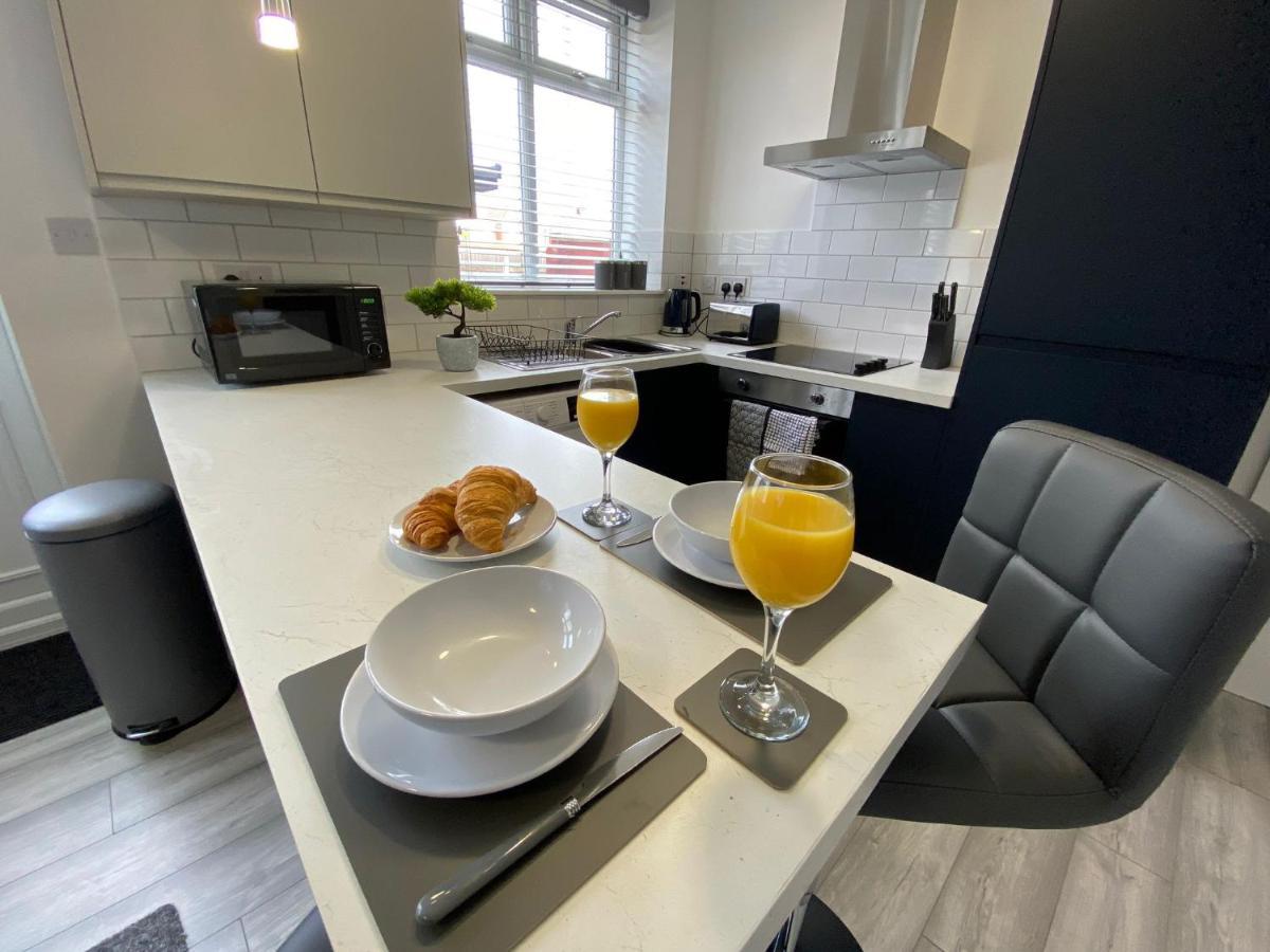Hu-Thirteen Apt One - Sleeps 4 Apartment Hessle ภายนอก รูปภาพ